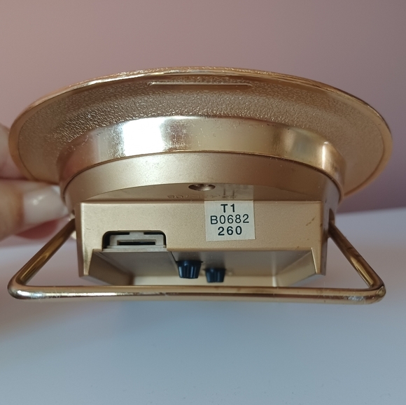 Bulova Quartz Clock Alarm Gold Tone Mantel Desk Oval T1 B0682 260 - Picture 6 of 13
